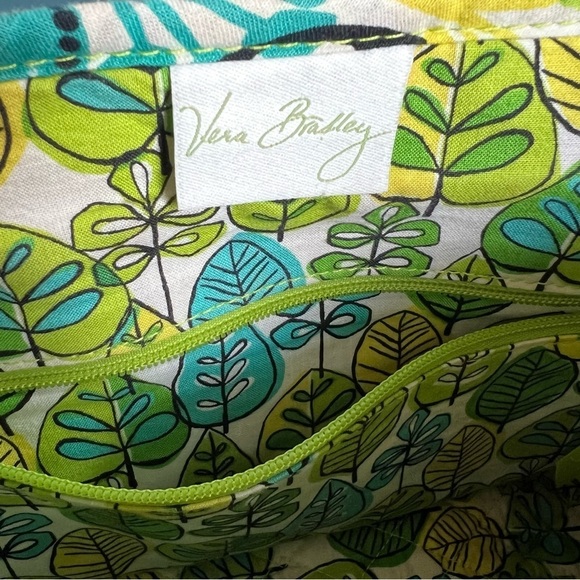 Vera Bradley Limes Up Pattern Green Floral Quilted Shoulder Crossbody Saddle Bag - Picture 10 of 13